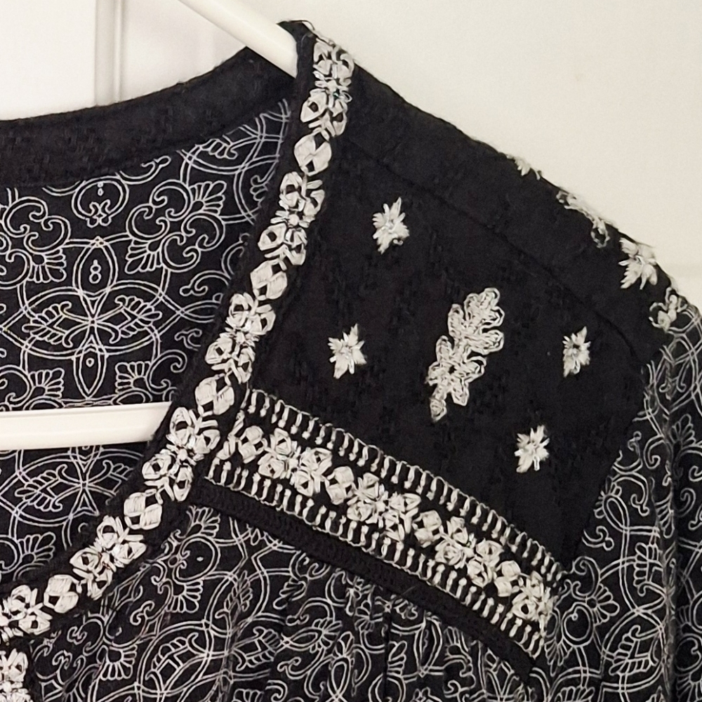 Lucky Brand embroidered bohemian top - Picture 3 of 7